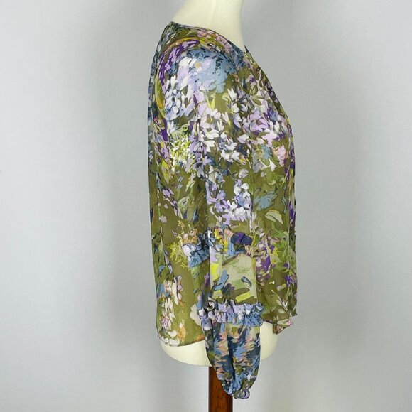 White House Black Market V Neck Top Sz SP Sheer Ruffle Floral Forest Fairy - Picture 3 of 8